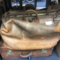 Lot 547 - LARGE LEATHER GLADSTONE BAG also a leather...