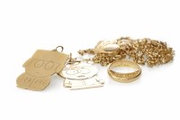 Lot 667 - GROUP OF NINE CARAT GOLD JEWELLERY including...