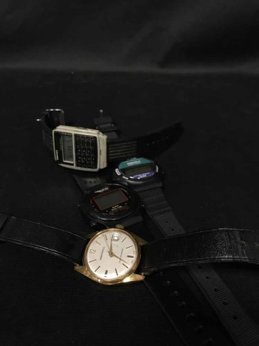 Lot 26 - LOT OF FOUR VINTAGE WATCHES including a...