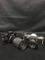 Lot 120 - LOT OF VINTAGE CAMERAS AND ACCESSORIES...
