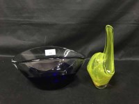 Lot 146 - COLLECTION OF ART GLASS including bowls,...