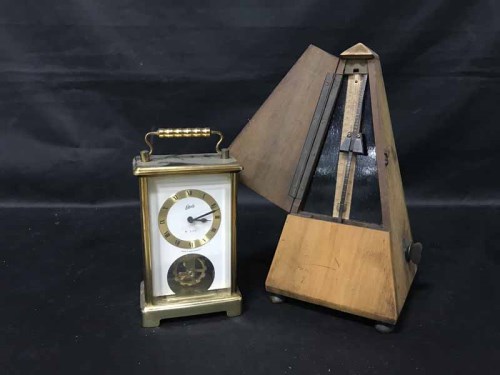 Lot 221 - LOT OF COLLECTABLES including a Metronome