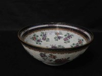 Lot 534 - EARLY 20TH CENTURY CERAMIC BOWL in the style...