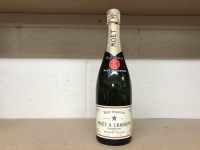 Lot 17 - MOET & CHANDON Brut Imperial Champagne A.C....