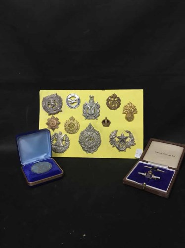 Lot 50 - LOT OF VARIOUS COINS AND MEDALLIONS including...