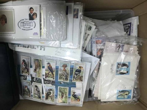 Lot 100 - LARGE LOT OF FIRST DAY COVERS