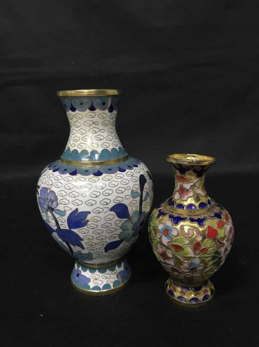 Lot 169 - LOT OF SMALL CLOISONNE AND CERAMIC VASES