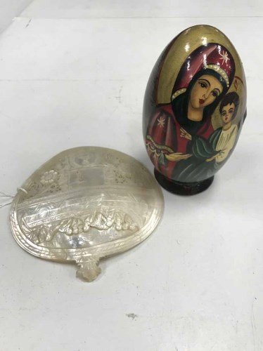 Lot 173 - CARVED MOTHER OF PEARL SHELL along with: nest...