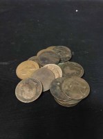 Lot 248 - LARGE LOT OF BRITISH AND OTHER COINS largely...